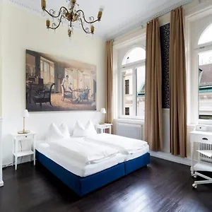 Boutique Columbia Pensiune